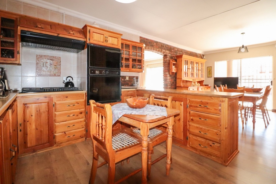 3 Bedroom Property for Sale in Vaal Park North West